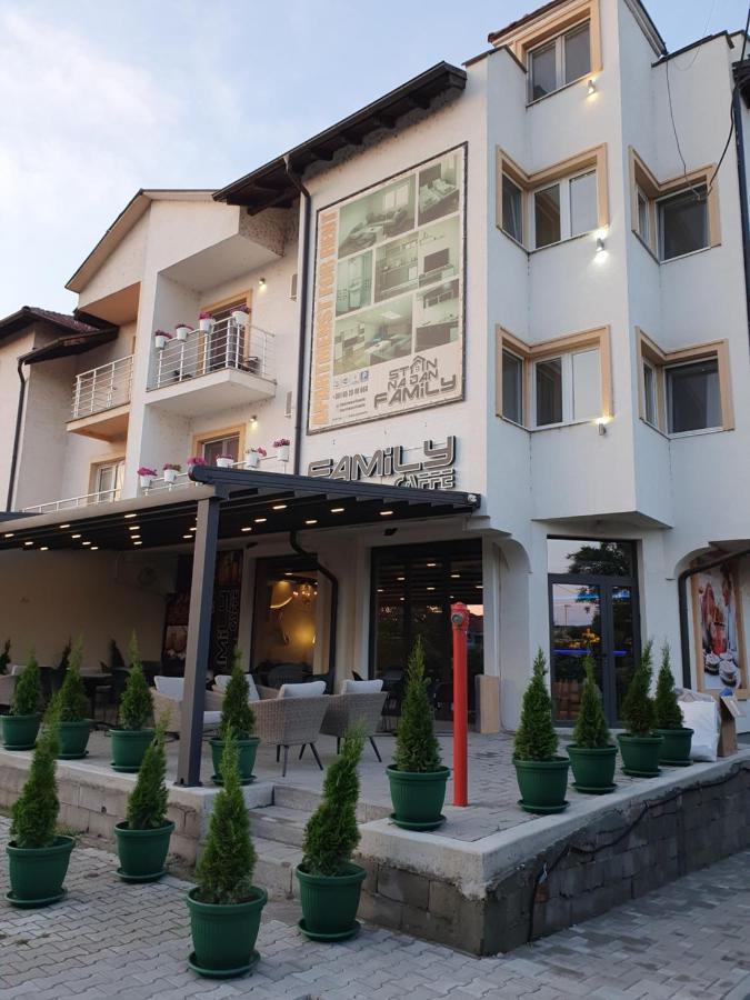 Family Apartments Zaječar Extérieur photo