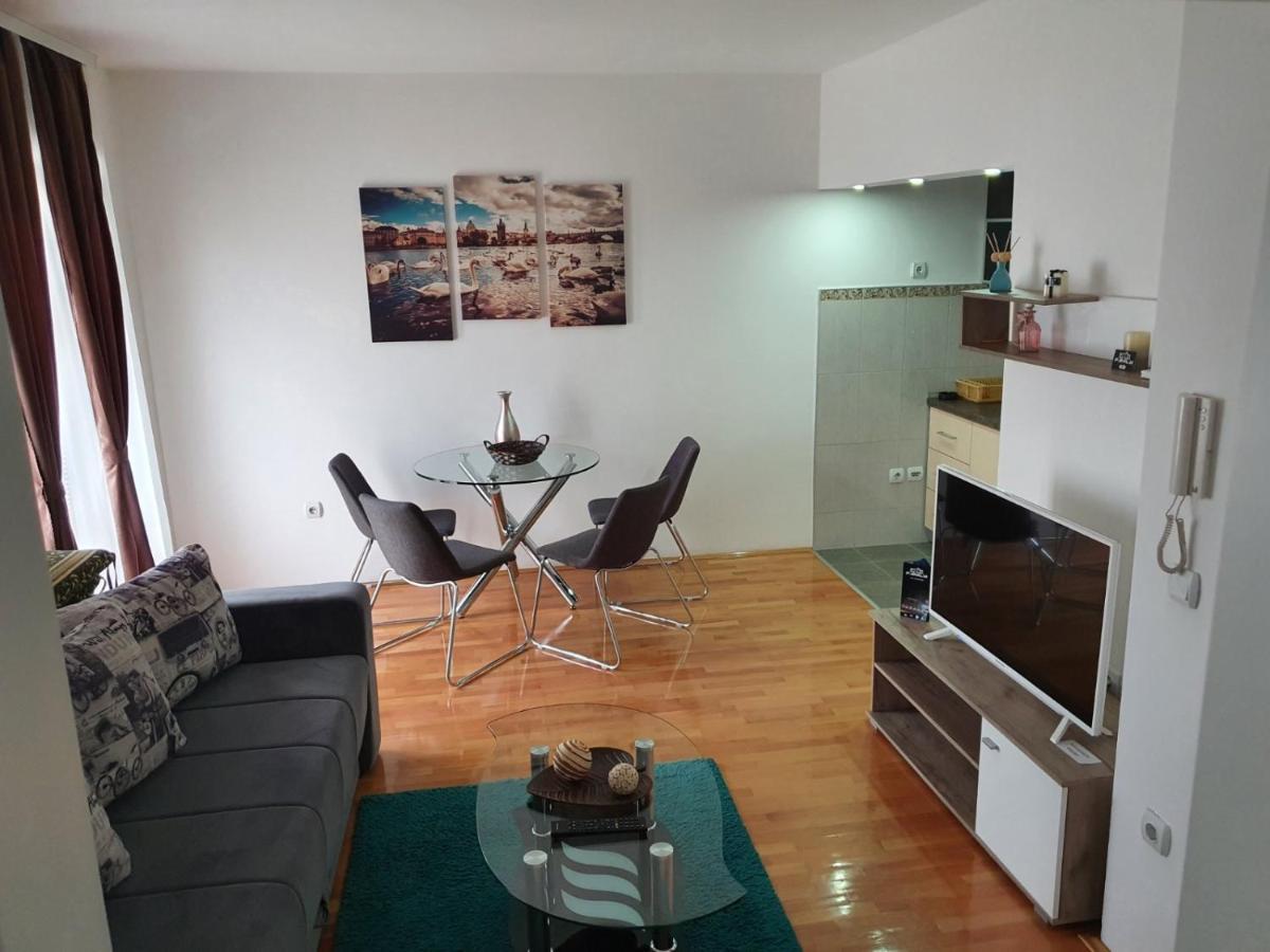 Family Apartments Zaječar Extérieur photo